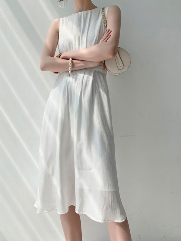 MW | Satin Midikleid mit Knopfverzierung