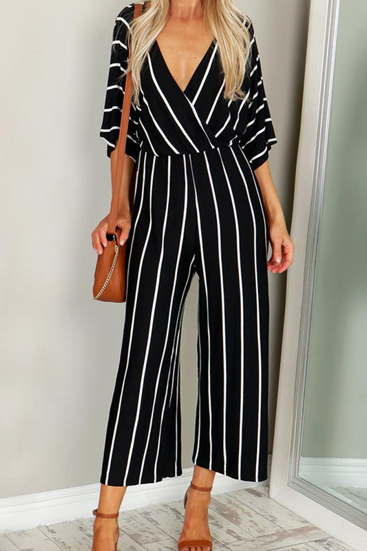 MW | Gestreifter Jumpsuit mit V-Ausschnitt und weitem Bein