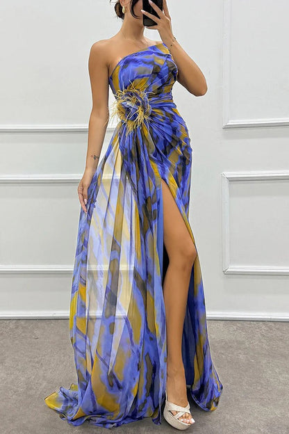MW | Erstaunliche Ansichten Aquarell drucken Feder Rose Detail schulterfrei plissiert Schlitz Maxikleid