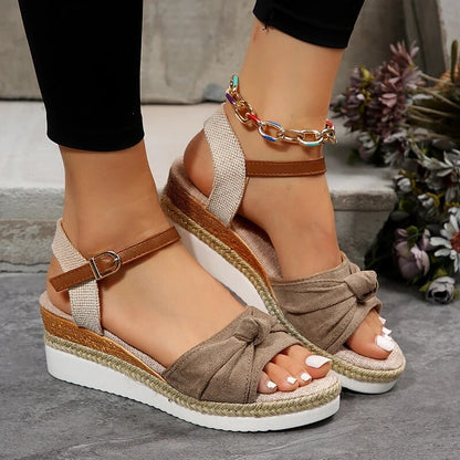 MW | | Modische Sandalen