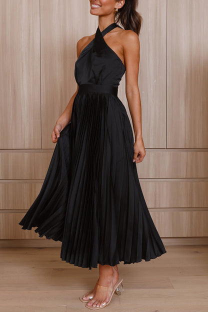 MW | Beaming Smile Satin Neckholder Plissee Midikleid