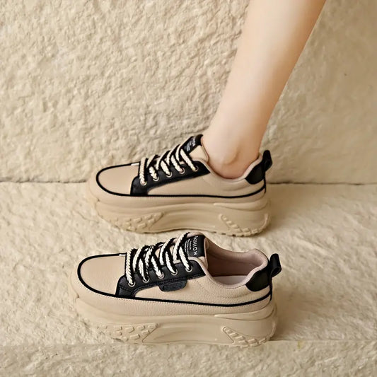 MW | DAMEN TURNSCHUHE MIT PLATEAU