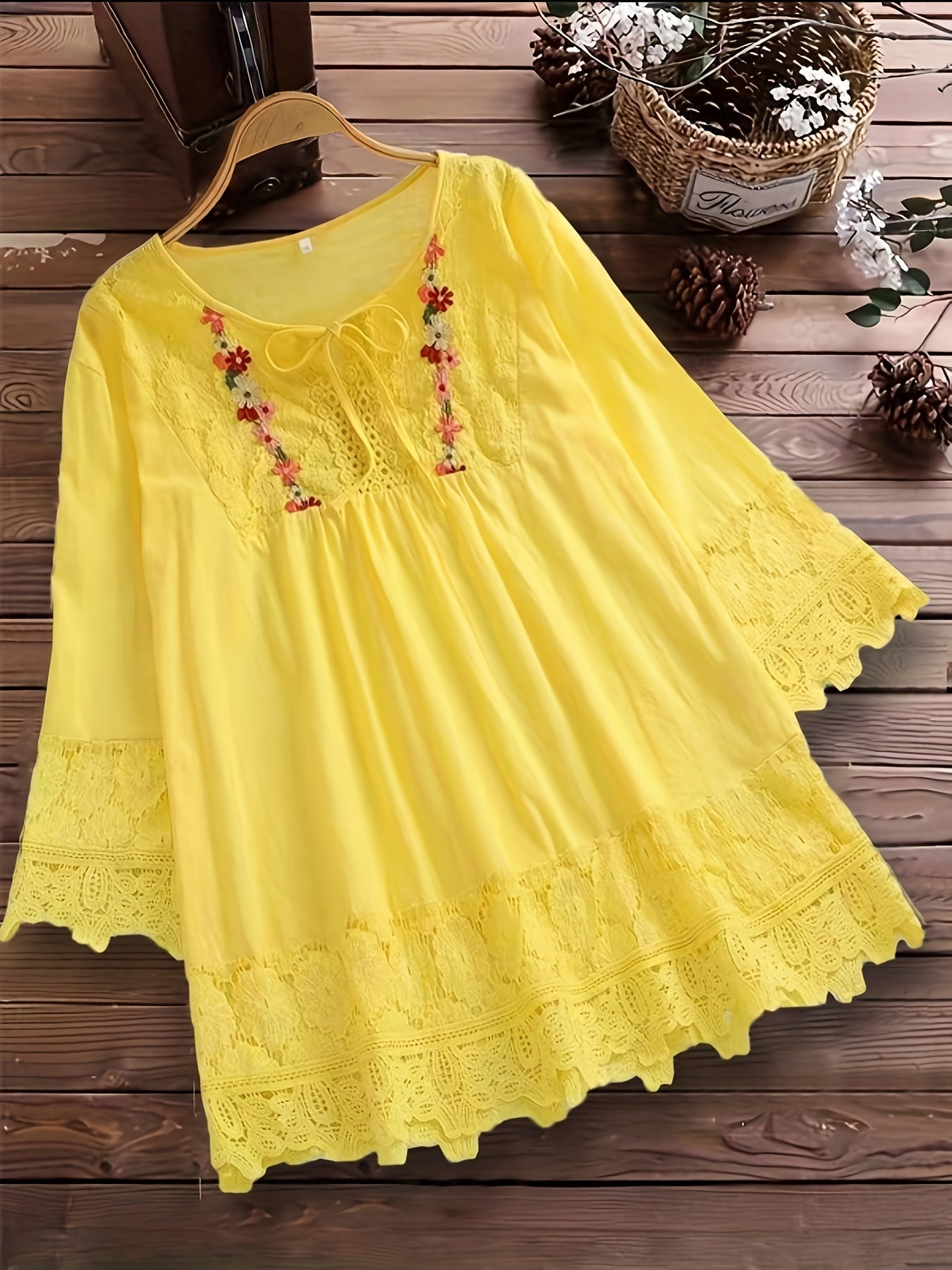 MW | Elegante Bluse aus raffinierter Spitze