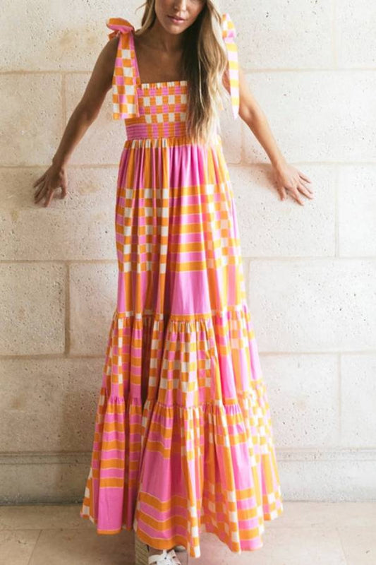 MW | Rosa Krawattenband Kariertes & Gestreiftes Gesmoktes Maxikleid
