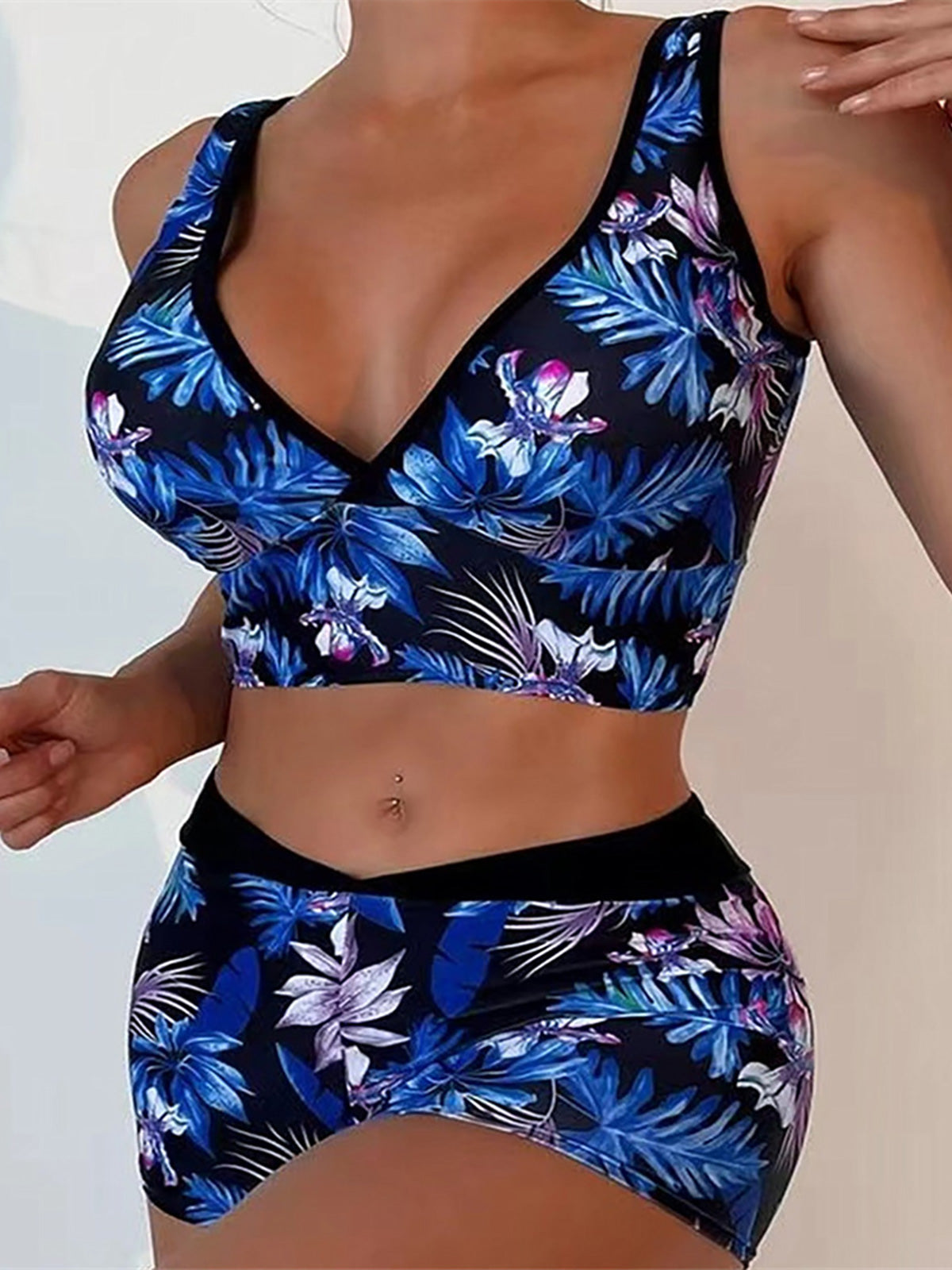 MW | Femininer und leichter Bikini