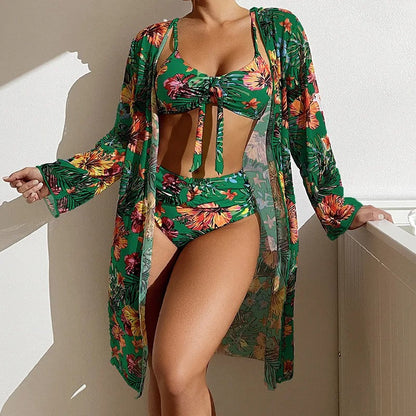 MW | 3-teiliger geblümter Bikini mit Cover-up
