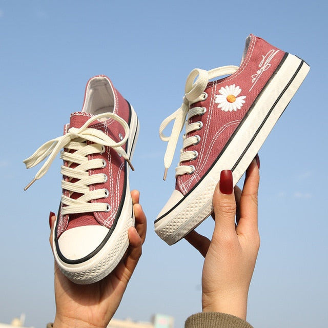 MW | Low Cut mit Blumendruck Sneakers